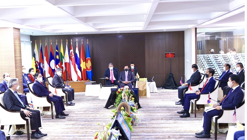 Hội nghị các nhà lãnh đạo ASEAN thành công tốt đẹp.