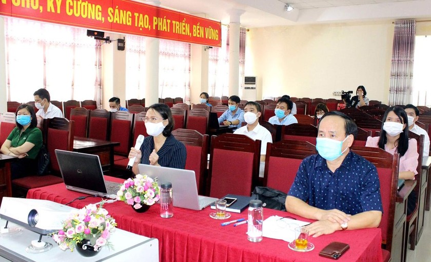 Hội nghị trực tuyến tập huấn về công tác phòng, chống dịch Covid-19 trong doanh nghiệp ở Vĩnh Phúc.