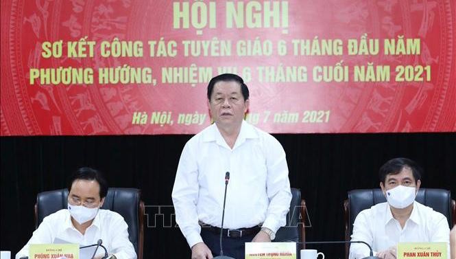 Trưởng ban Tuyên giáo Trung ương Nguyễn Trọng Nghĩa phát biểu chỉ đạo tại Hội nghị.