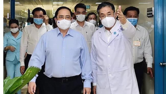 Thủ tướng Phạm Minh Chính kiểm tra công tác phòng chống dịch bệnh tại TP HCM. 