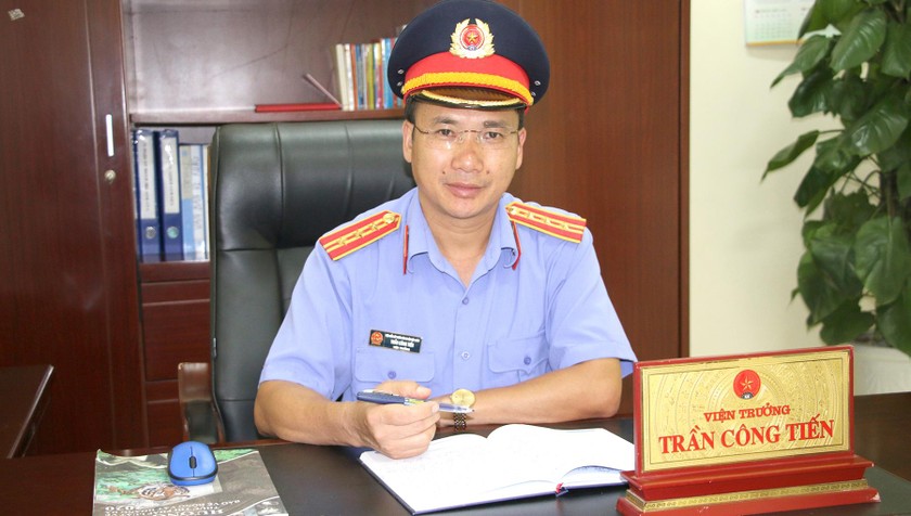 Ông Trần Công Tiến, Viện trưởng VKSND Mộc Châu là nhân tố cá nhân điển hình tiên tiến của ngành kiểm sát giai đoạn 2015 – 2020. 