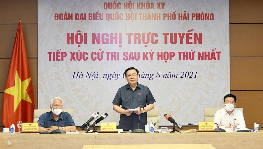 Chủ tịch Quốc hội Vương Đình Huệ phát biểu tại Hội nghị trực tuyến tiếp xúc cử tri TP Hải Phòng.