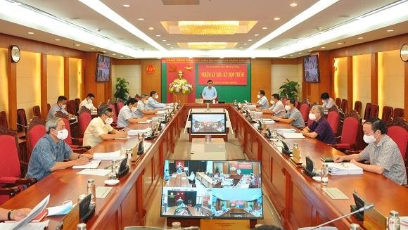 Tại Kỳ họp thứ năm, UBKT TƯ đã quyết định thi hành kỷ luật cảnh cáo đối với một số tổ chức đảng cấp dưới cấp trực thuộc Thành ủy TP Hà Nội và Thành ủy TP Hồ Chí Minh nhiệm kỳ 2015-2020. 