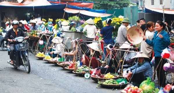 Chợ cóc Hà Nội những ngày chưa giãn cách.