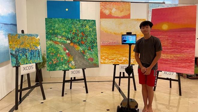 Xèo Chu tổ chức triển lãm tranh trực tuyến.