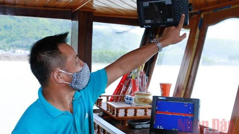 l100% tàu cá của Thanh Hóa thực hiện lắp đặt thiết bị giám sát hành trình. (Ảnh: Nhandan.vn)