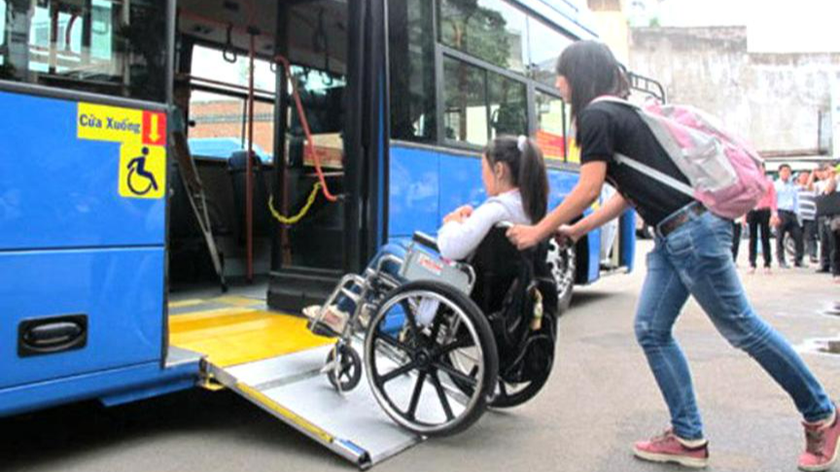 Dự án xe buýt sàn thấp cho người khuyết tật tại TP Hồ Chí Minh.