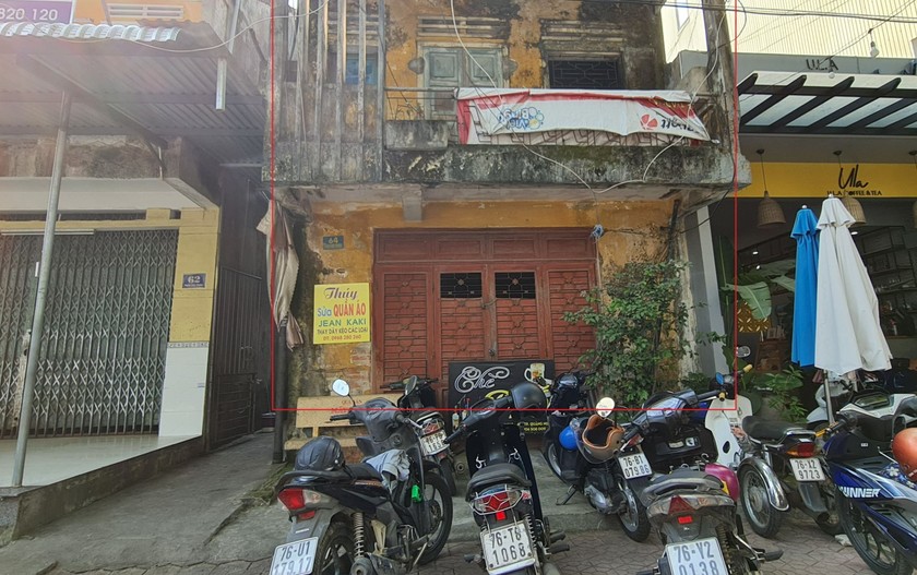 Một nhà, đất công sản bị "bỏ không" ở Quảng Ngãi.