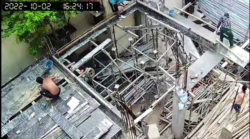 Công trình xây dựng tại số 3 đường Nguyễn Viết Xuân vẫn được thi công. (Hình ảnh trích xuất từ camera ngày 2/10/2022)