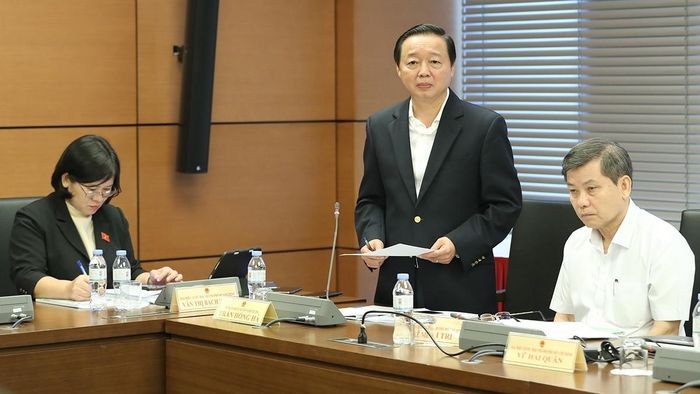 Bộ trưởng Bộ TNMT Trần Hồng Hà phát biểu tại phiên thảo luật về Luật Đất đai