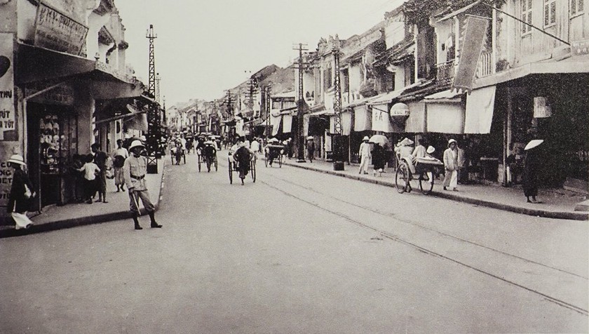 Phố Hàng Đường. (Ảnh chụp năm 1930). 