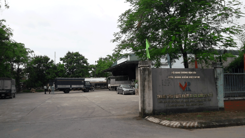 Khởi tố, bắt tạm giam 13 cán bộ Trung tâm đăng kiểm xe cơ giới tại Hà Nội