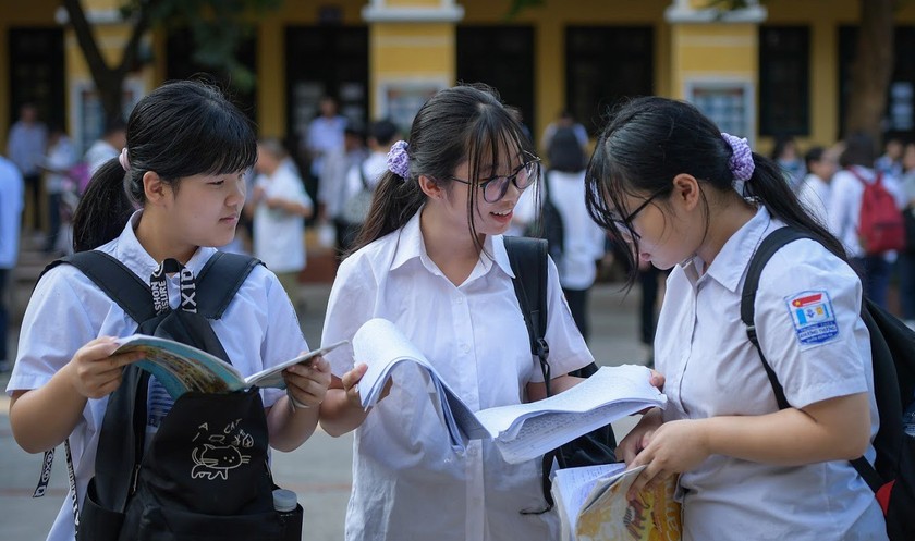 Kỳ thi lớp 10 THPT ở Hà Nội sẽ diễn ra vào 2 ngày 10 và 11/6/2023 với ba môn thi: Toán, Ngữ văn, Ngoại ngữ. (Ảnh minh họa)