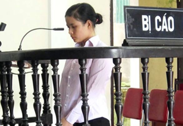  Nguyễn Thị Diệu Hương tại một phiên tòa.