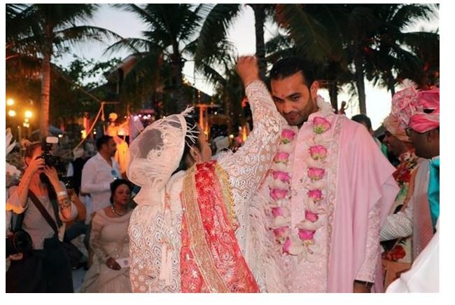 Cặp đôi tỉ phú người Ấn Độ tổ chức đám cưới tại đảo ngọc Phú Quốc năm 2019. (Ảnh: VNA) 