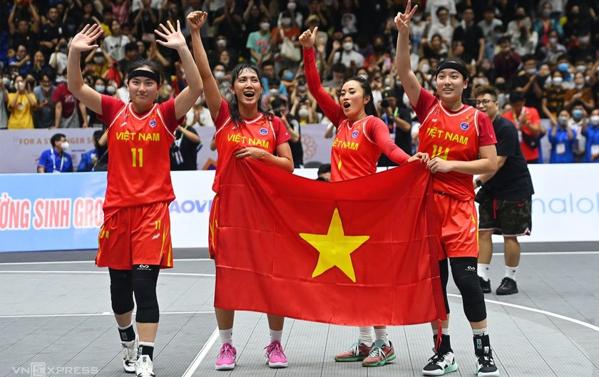 Đội tuyển bóng rổ nữ Việt Nam giành HCV SEA Games 32. (Ảnh BTC SEA Games)