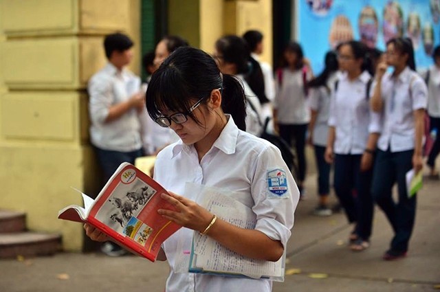 Chỉ tiêu tuyển sinh lớp 10 Hà Nội: “Nóng” không chỉ các trường nội thành