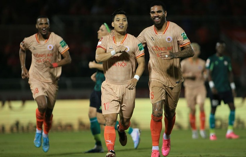 Công an Hà Nội hy vọng có điểm trước SL Nghệ An khi được chơi trên sân nhà (ảnh VPF)