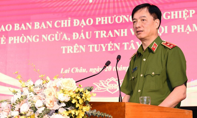 Thứ trưởng Bộ Công an, Trung tướng Nguyễn Duy Ngọc phát biểu tại Hội nghị. 