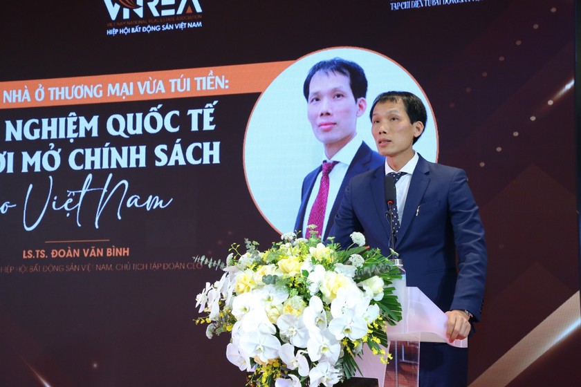 LS.TS. Đoàn Văn Bình, Phó Chủ tịch Hiệp hội Bất động sản Việt Nam, Chủ tịch Tập đoàn CEO phát biểu tại Diễn đàn.