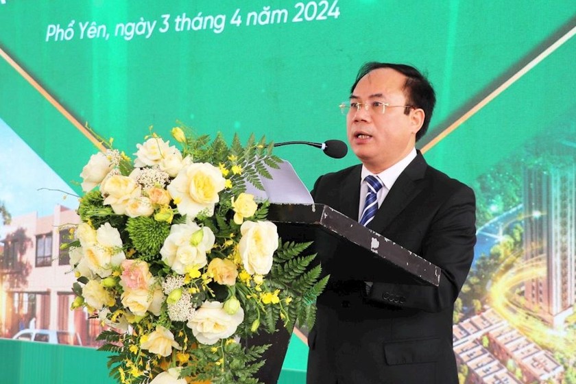 Thứ trưởng Bộ Xây dựng Nguyễn Văn Sinh phát biểu tại buổi lễ (Ảnh: Hoàng Thu)