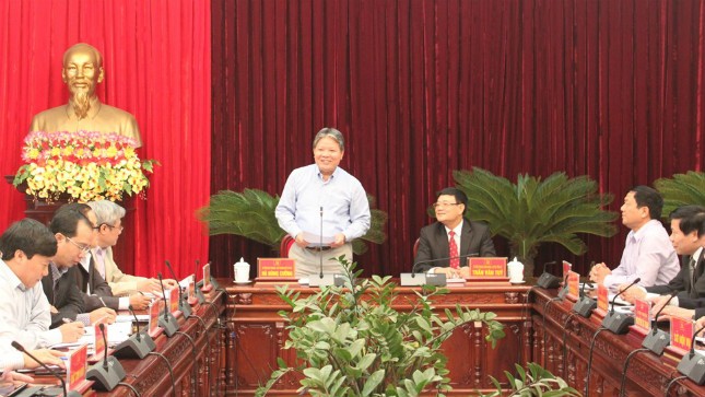 Bộ trưởng Bộ Tư pháp Hà Hùng Cường và Bí thư Tỉnh ủy Bắc Ninh Trần Văn Túy chủ trì buổi làm việc