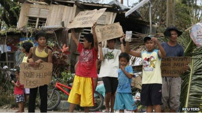 Hậu siêu bão: người dân Philippines uống nước cống để tồn tại