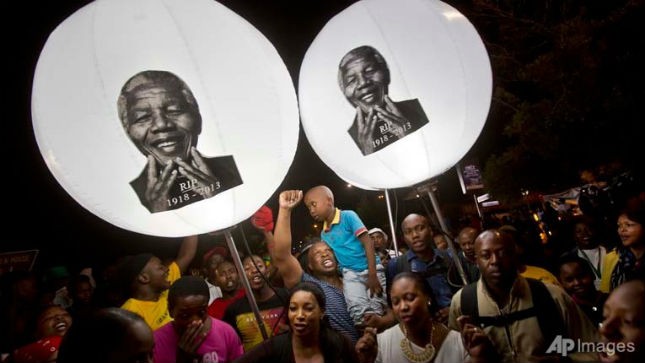 Người Nam Phi cầu nguyện  cho ông Mandela