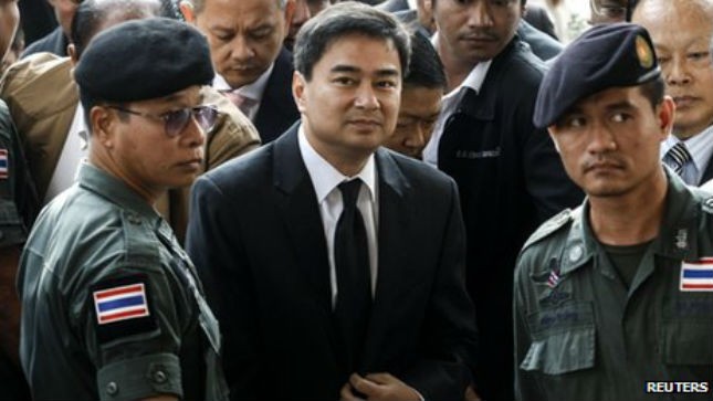 Cựu Thủ tướng Thái Lan Abhisit Vejjajiva bị truy tố tội giết người