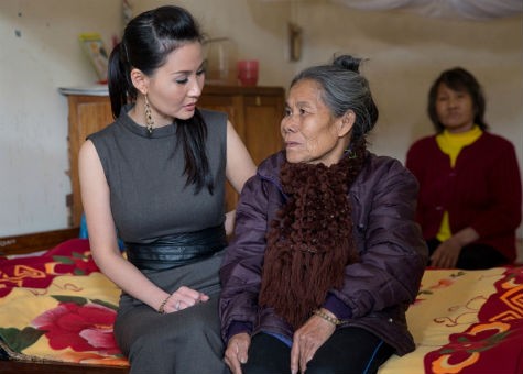 Hoa hậu Quý bà châu Á tại Mỹ mang tết ấm cho người nghèo Quảng Bình