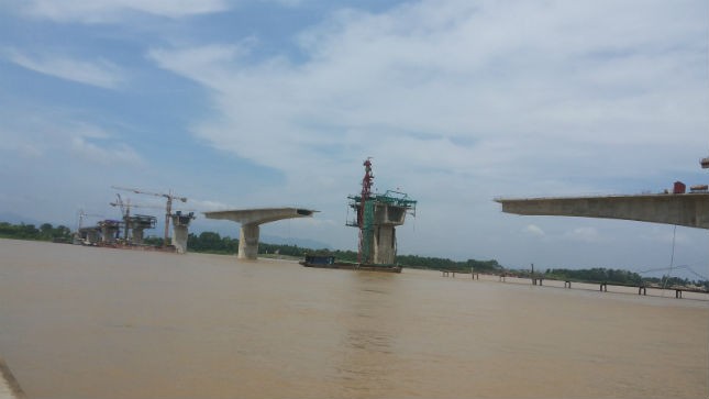 Cầu Vĩnh Thịnh - cây cầu vượt sông Hồng sẽ “nối bờ vui” giữa Vĩnh Phúc và Hà Nội khi được khai thác vào năm 2014