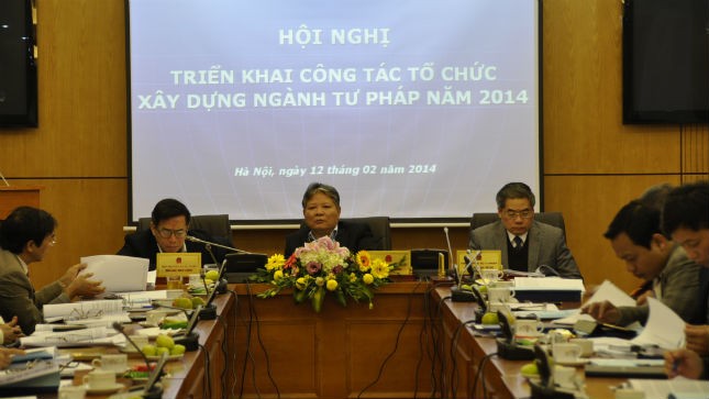 Bộ trưởng Bộ Tư pháp Hà Hùng Cường chủ trì hội nghị