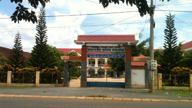 Trường THCS Nguyễn Bỉnh Khiêm, nơi thầy giáo Phúc công tác