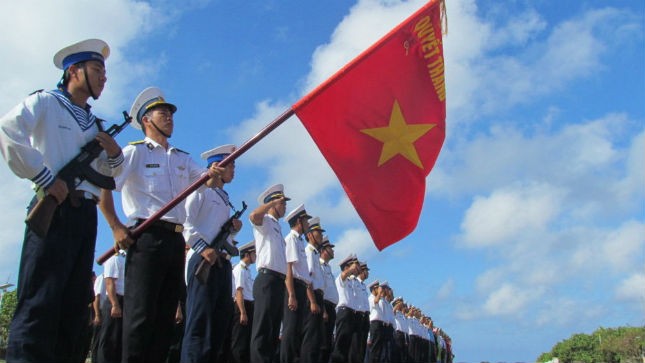 Lễ chào cờ của những người lính hải quân