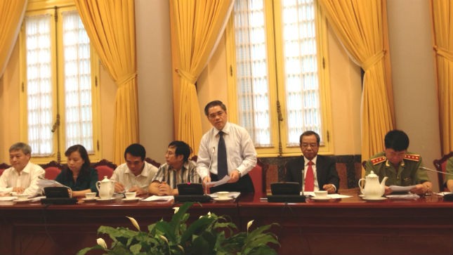 Thứ trưởng Bộ Tư pháp Đinh Trung Tụng tại buổi họp báo