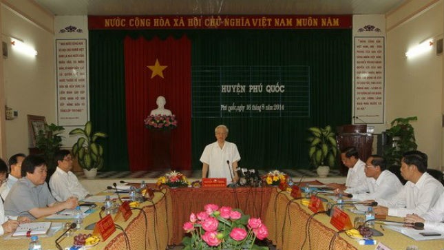 Tổng Bí thư Nguyễn Phú Trọng và Đoàn công tác Trung ương làm việc với lãnh đạo Tỉnh ủy Kiên Giang và Huyện ủy Phú Quốc