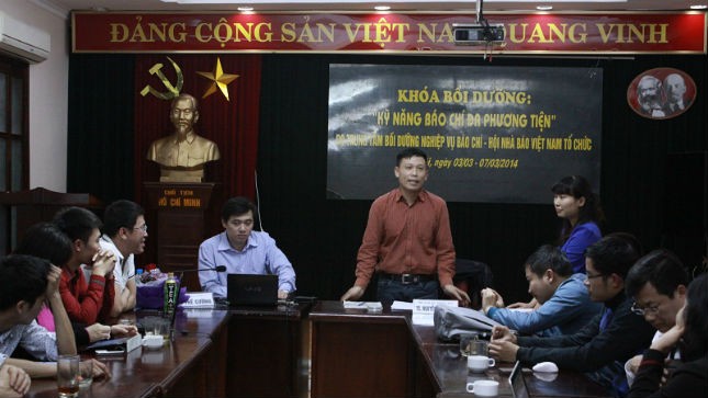 Tiến sĩ Nguyễn Thành Lợi - Phó GĐ thường trực Trung tâm khai mạc khóa bồi dưỡng Kỹ năng báo chí đa phương tiện