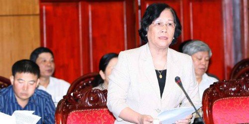 Bộ trưởng Phạm Thị Hải Chuyền phát biểu tại phiên họp