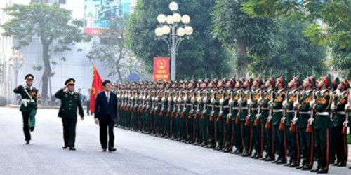 Chủ tịch nước Trương Tấn Sang duyệt Đội danh dự tại BTL Thủ đô Hà Nội