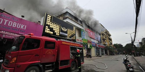 Vụ cháy lớn tại quán karaoke Nhật Thực ở số 4B, ngõ 43 Giảng Võ, Hà Nội khiến 5 người tử vong, trong đó có một chủ quán và 4 nhân viên (nguồn: Internet)