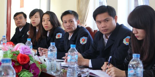 Các Thừa phát lại và Thư ký nghiệp vụ của Văn phòng Thừa phát lại Cẩm Phả (Quảng Ninh)