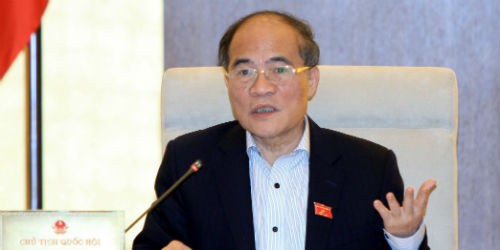 Chủ tịch Quốc hội Nguyễn Sinh Hùng cho rằng việc đưa các quy định về số lượng cấp phó tại các bộ, cơ quan ngang bộ vào Luật là cần thiết