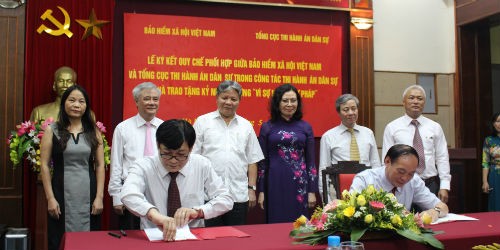Bảo hiểm Xã hội Việt Nam và Tổng cục THADS ký Quy chế phối hợp