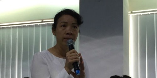 Bà Lương Thị Thúy Ngân, Phó Bí thư Đảng ủy Tổng Công ty Liksin phát biểu tại Đại hội đồng cổ đông PNC
