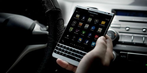 BlackBerry Passport Silver Edition – chiếc điện thoại đang “cháy hàng” ở Việt Nam