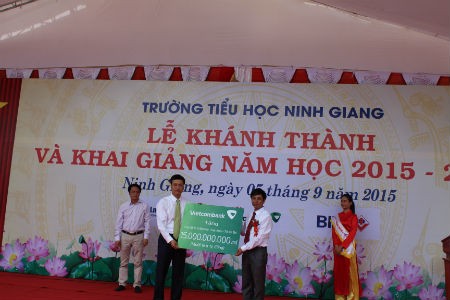 Khánh thành trường học 15 tỷ đồng do Vietcombank tài trợ 