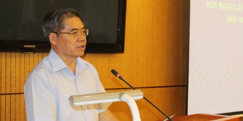 Thứ trưởng Bộ Tư pháp Đinh Trung Tụng phát biểu tại Hội nghị