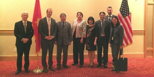 Bộ trưởng Hà Hùng Cường cùng Đoàn công tác Bộ Tư pháp Việt Nam gặp đại diện Bộ Tư pháp Hoa Kỳ