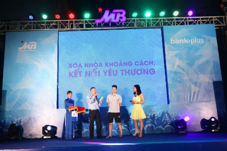 MB tổ chức đêm nhạc miễn phí cho khách hàng đăng ký sử dụng dịch vụ Bankplus