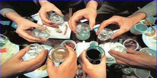 Rượu bia là yếu tố nguy cơ thứ 4 trong 8 nguy cơ lớn nhất đối với gánh nặng bệnh tật ở Việt Nam